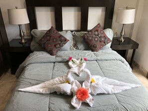 Deluxe Apartment, 2 Bedrooms, Ground Floor | In-room safe, blackout drapes, iron/ironing board, free WiFi - Lilas del Mar (Playa del Carmen)