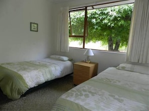 Family Cottage | 2 bedrooms, iron/ironing board, free WiFi, bed sheets
