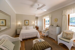 高級寢具、特厚豪華床墊、獨特設計、獨特裝修