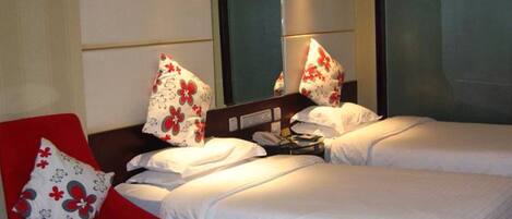 Minibar, desk, blackout curtains, free WiFi