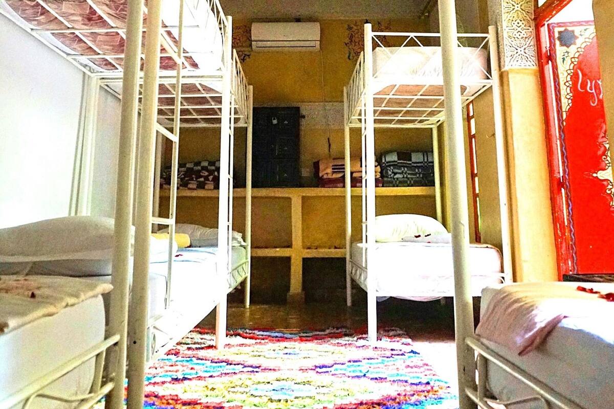 Dormitório compartilhado, em dormitório misto (8 pax) | Berços grátis, roupa de cama