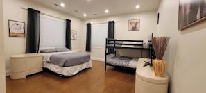 5 habitaciones, tabla de planchar con plancha, wifi y ropa de cama