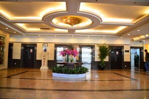 Lobby - Excemon Xinjiang Yilite Hotel (Urumqi)