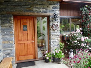 Property entrance - Mitchella Farm Bed & Breakfast (Hawea Flat)