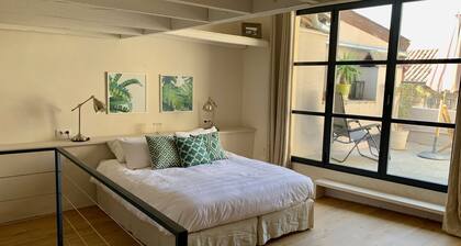 Stilvolles Apartment im Loftstil im Zentrum von Uzes mit einer großen Terrasse