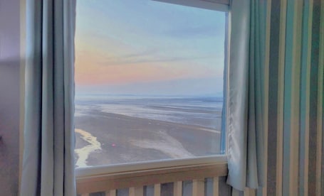 Free WiFi. Namdang Port Ocean Fantasy Hotel