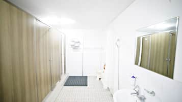 Kondominium Keluarga, 2 kamar tidur | Kamar mandi | Perlengkapan mandi gratis, pengering rambut, sabun, dan sampo