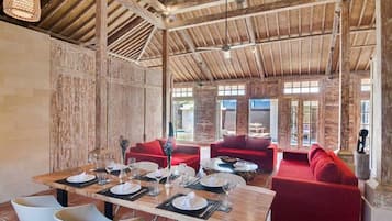 Villa, 3 Bedrooms, Private Pool | Living area