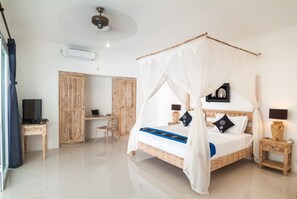 Villa, 3 Bedrooms, Private Pool | 1 bedroom, in-room safe, desk, iron/ironing board - Selog Villa (Seminyak)