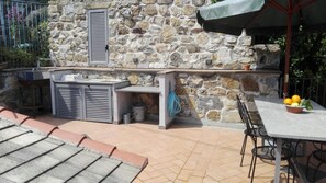 Outdoor dining - House with character in Cinque Terre natural park with big terrasse (Levanto)