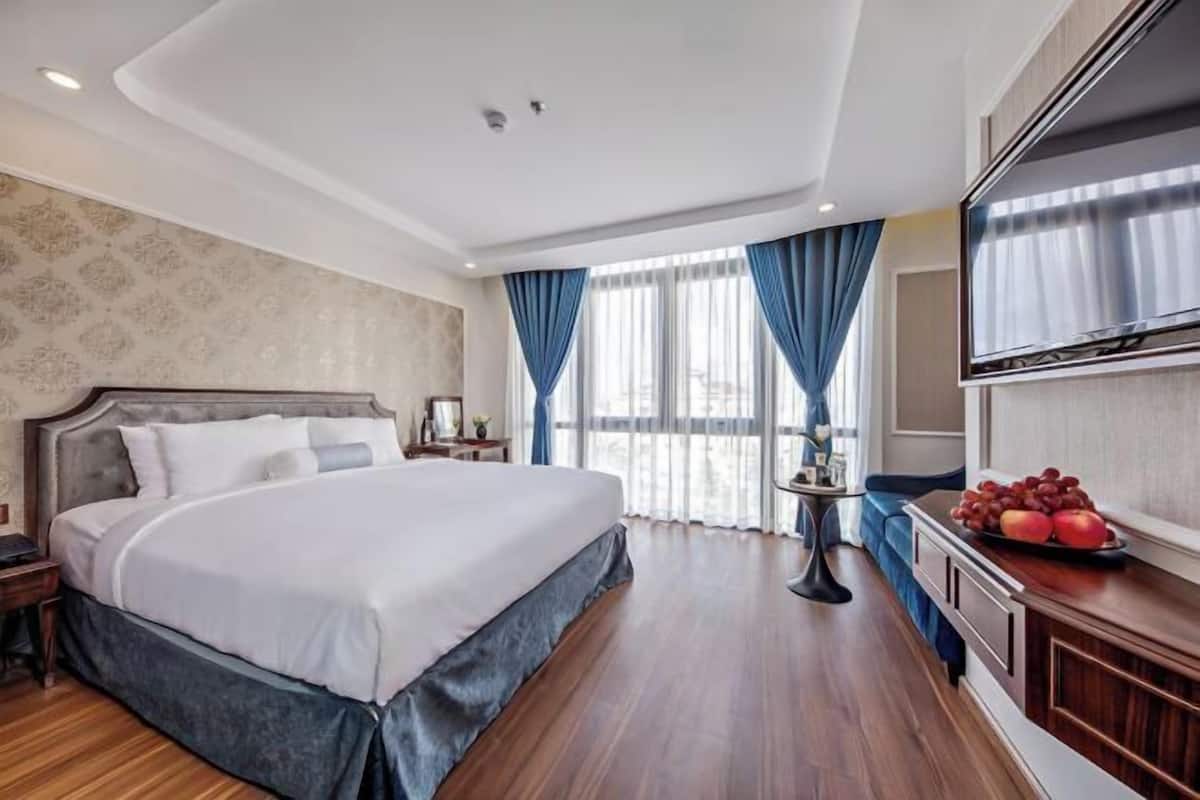 1 bedroom, Egyptian cotton sheets, premium bedding, pillow-top beds