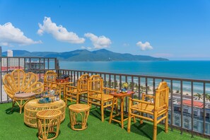 ทรีทเมนท์ดูแลผิว, ทรีทเมนท์ดูแลผิวหน้า, การนวดกดจุด