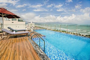 View from room - Halina Hotel & Apartment (Da Nang)