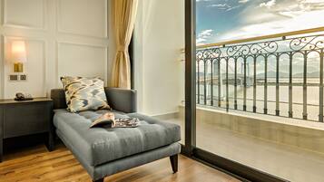 Chambre Deluxe avec lits jumeaux, balcon, vue baie | Balcon