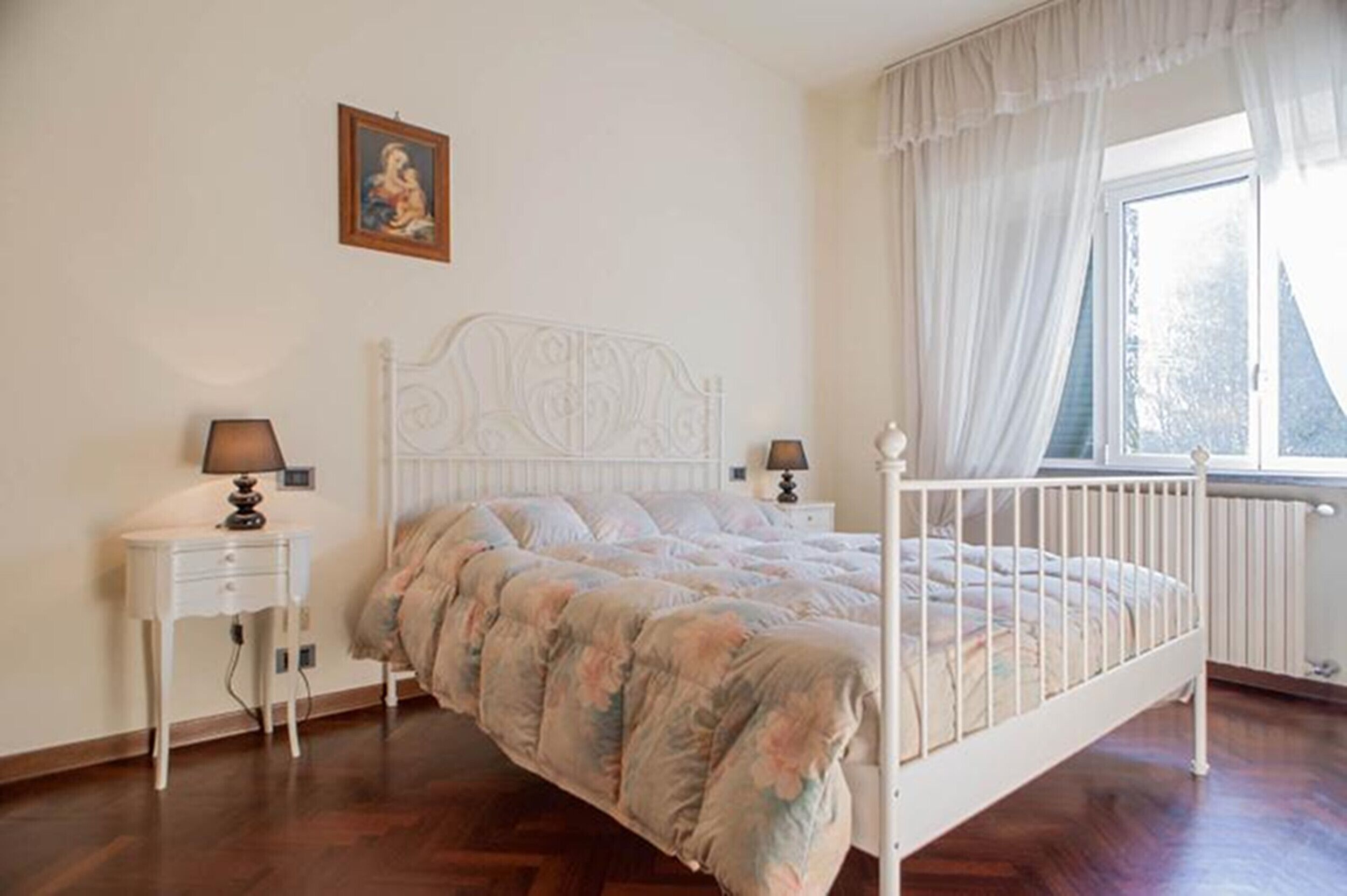 5 chambres, fer et planche à repasser, Wi-Fi gratuit, draps fournis