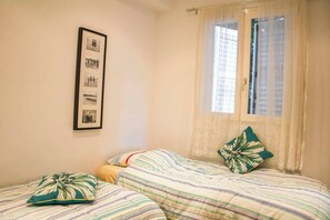 3 bedrooms, desk, WiFi, bed sheets - Apartment with Heated Pool, perfect for families (Montauroux)