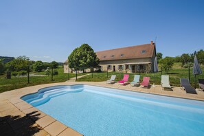 Outdoor pool, a heated pool - Farmhouse for 15 people, swimming pool, SPA, billiards, air conditioning (Luzy)