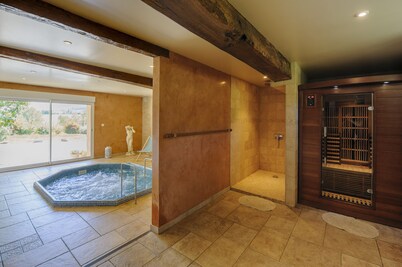 Farmhouse for 15 people, swimming pool, SPA, billiards, air conditioning