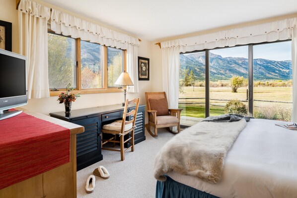 3 soverom, skrivebord, strykejern/-brett og wi-fi