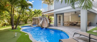 Ultimate Beach Retreat! Pool & Rooftop!