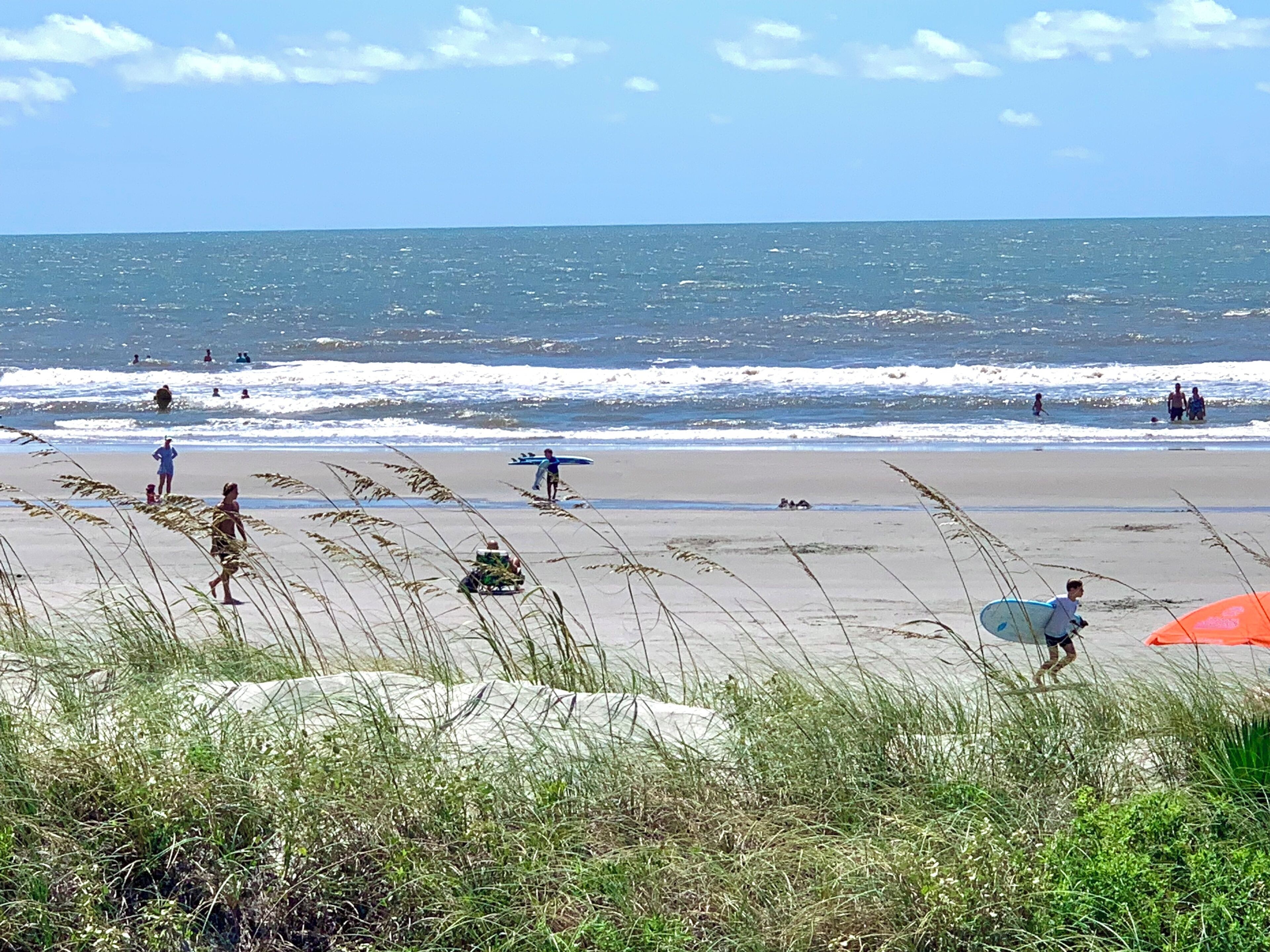 Chaises longues, serviettes de plage