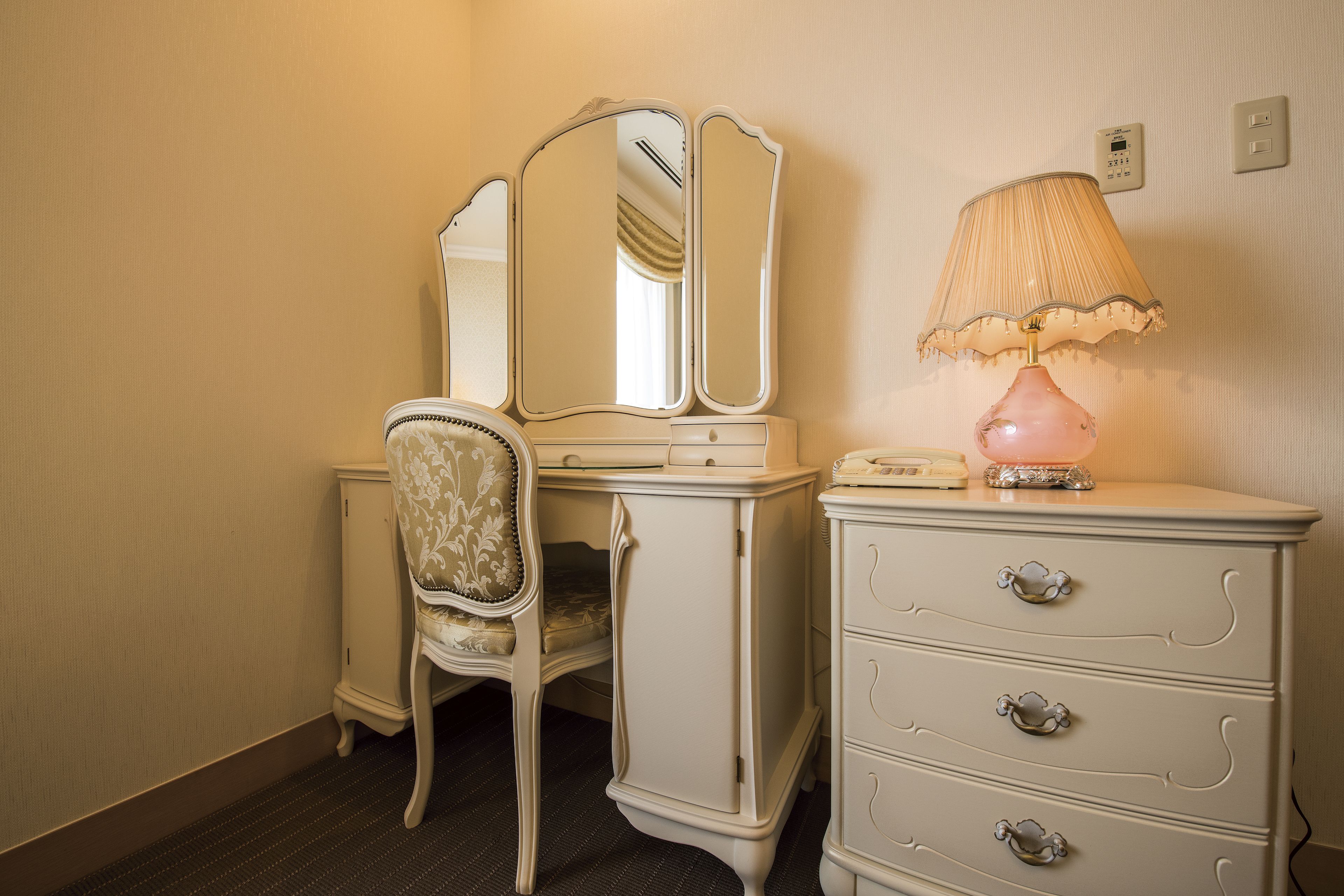 suite, 2 bedrooms, ocean view | desk, free wifi, bed sheets