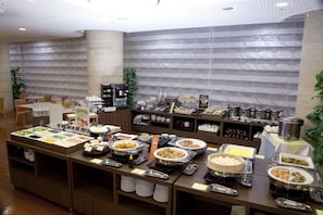 Tägliches Frühstücksbuffet gegen Gebühr