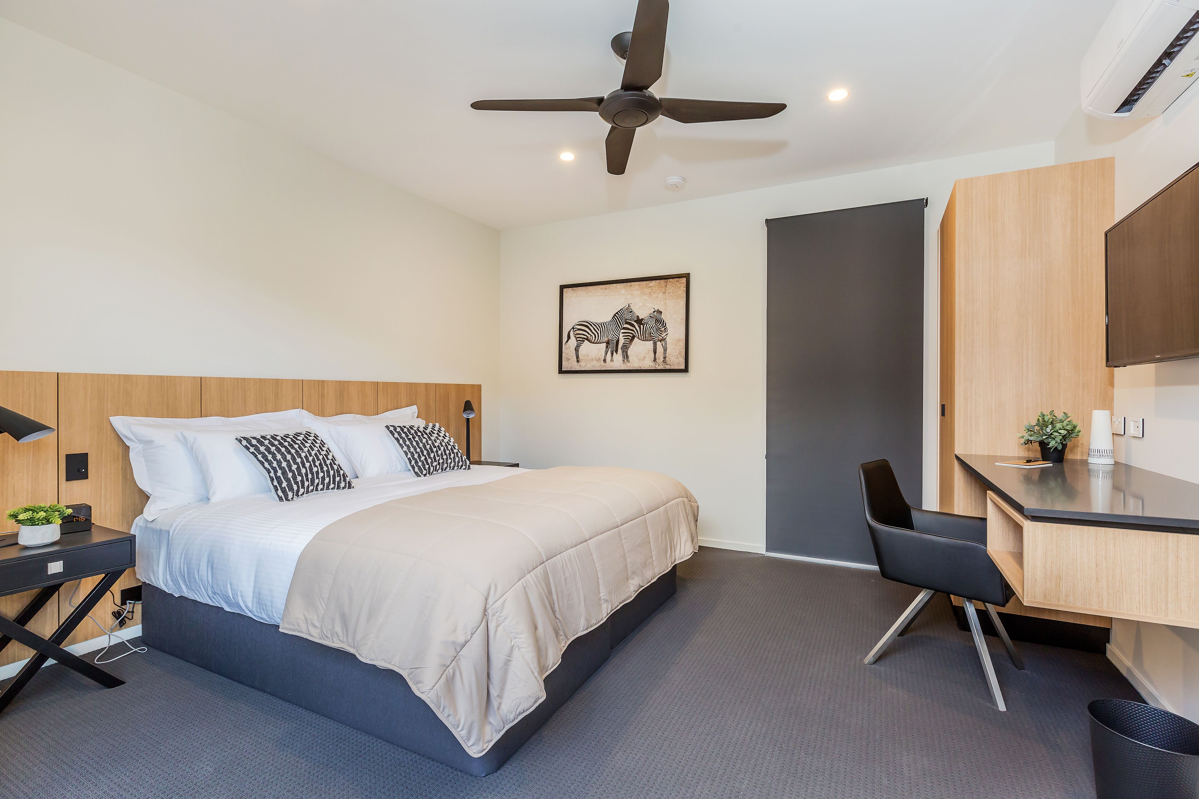 luxury house, 6 bedrooms, golf view | premium bedding, minibar, desk, soundproofing