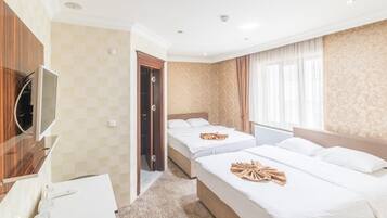 1 Schlafzimmer, Zimmersafe, Schreibtisch, schallisolierte Zimmer