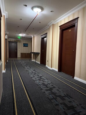 Quarto duplo standard | Cofres nos quartos, escrivaninha, quartos à prova de som