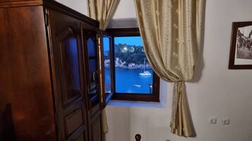 Phòng đôi, quang cảnh biển | Tủ quần áo