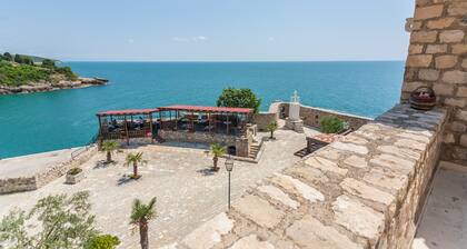 Hotel Kulla e Balshajve