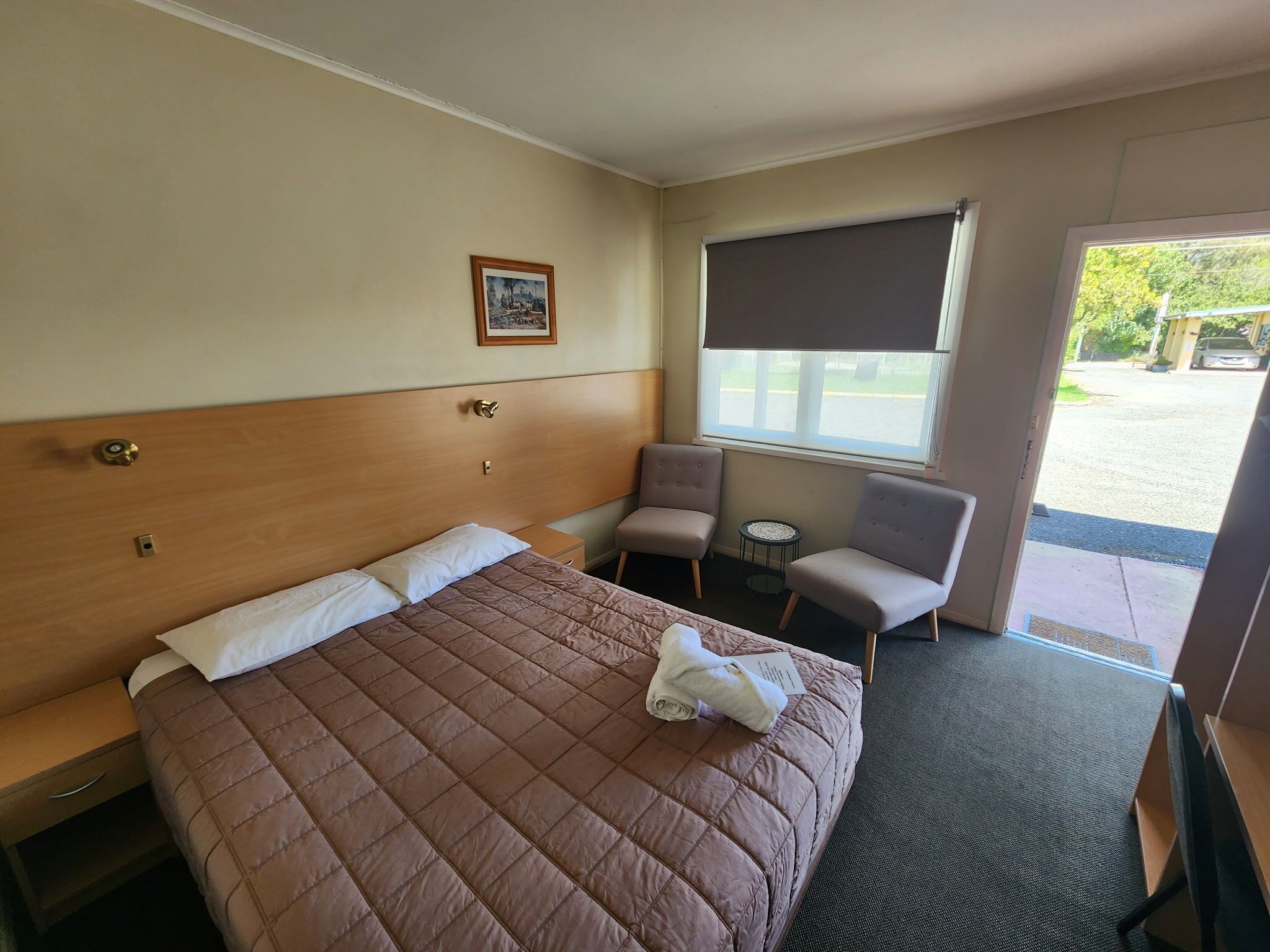 Standard Double Room | Desk, laptop workspace, iron/ironing board, free WiFi
