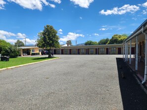 Property grounds - Murrurundi Motel (Murrurundi)