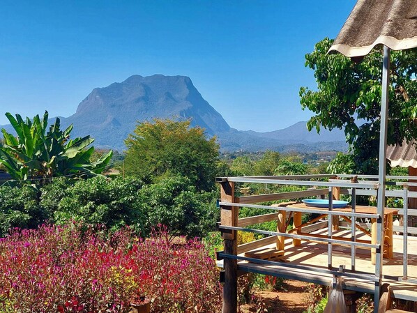 Bamboo Hut | Living area - Baan AingDoi Homestay (Chiang Dao)