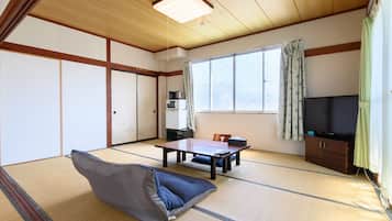 家庭房, 无烟房 (Japanese, Shared Washroom) | 免费 WiFi、床单