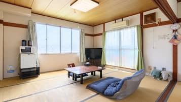 家庭房, 无烟房 (Japanese, Shared Washroom) | 免费 WiFi、床单