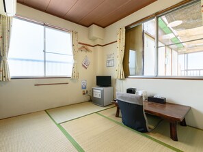 Japanese Room- Single Occupancy with Shared Washroom (Non Smoking) No co-sleeping allowed | Free WiFi, bed sheets - Tabist Kosai Hamanako no Yado (Kosai)
