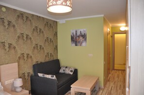 公寓 (Studio) | 起居区 | 平板电视