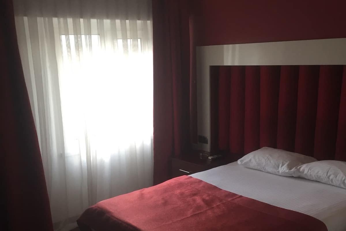 Chambre Simple | Bureau, Wi-Fi gratuit