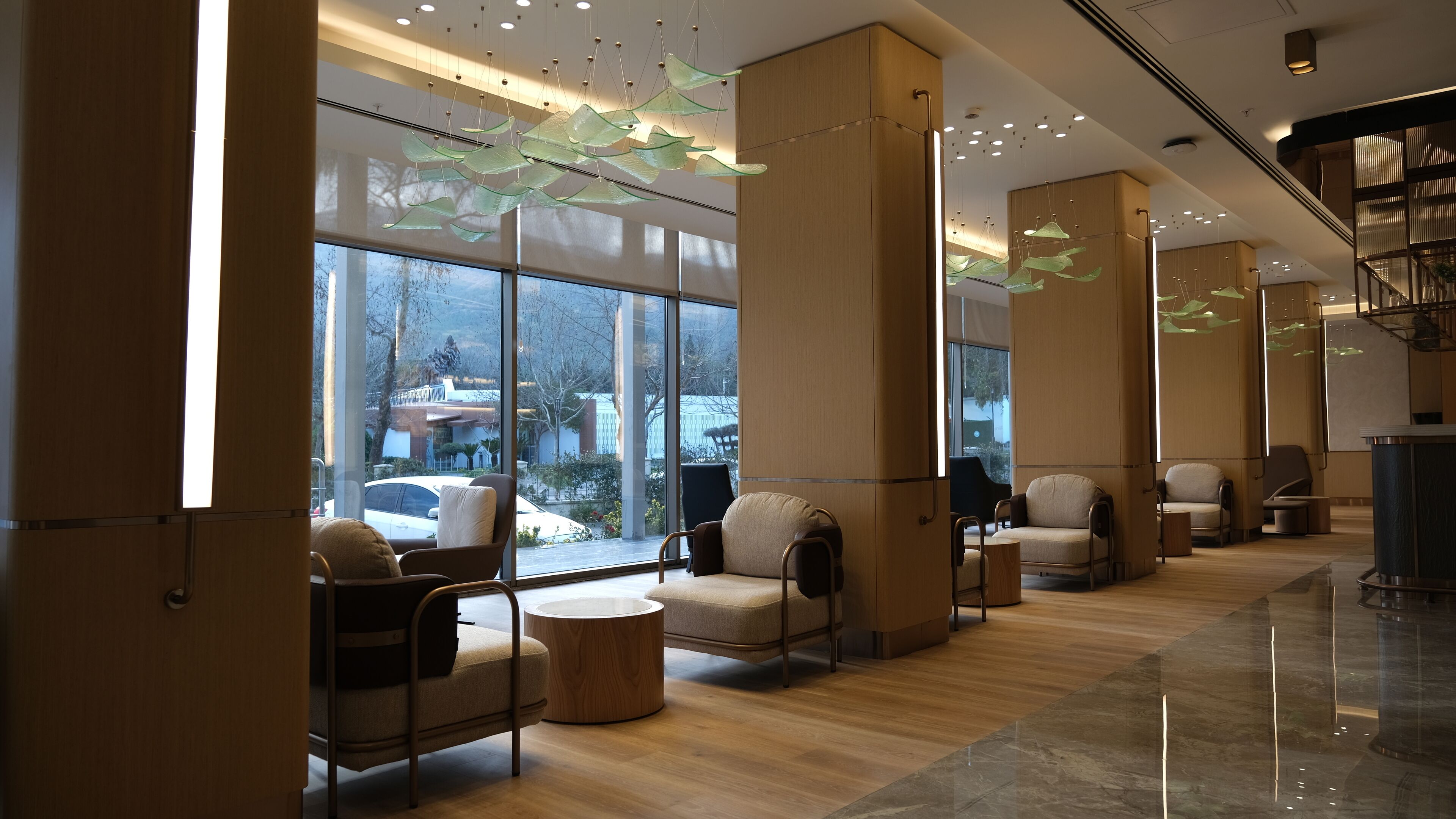 Lobby lounge