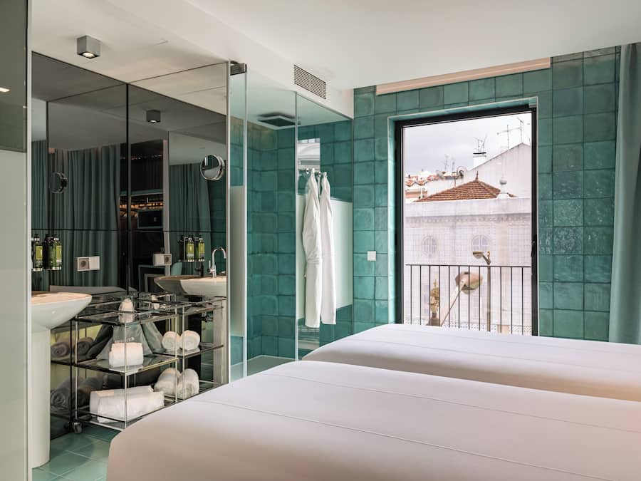 Superior Twin Room | Bathroom