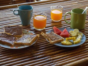 Desayuno buffet incluido todos los días