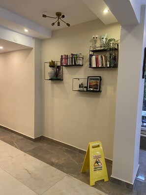 TV - Turunç Hotel Antalya (Antalya)