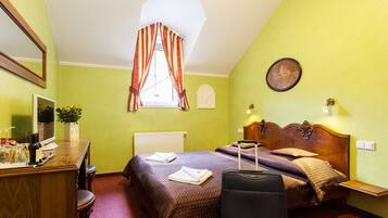 Superior Double or Twin Room (Castle view)