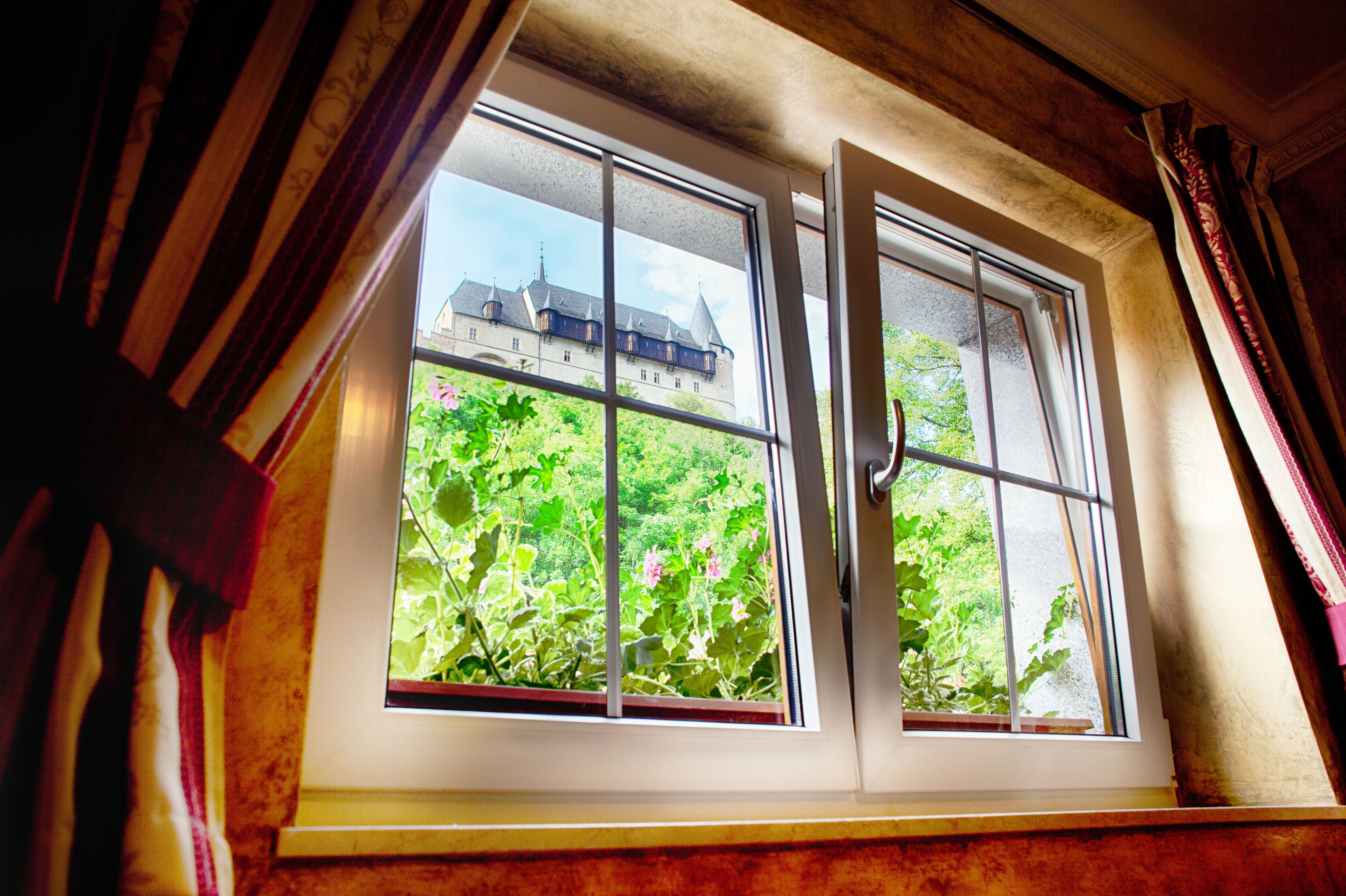 minibar, in-room safe, blackout curtains, free wifi