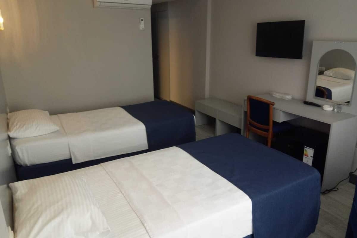 Standard Twin Room | Premium bedding, minibar, desk, laptop workspace