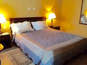 1 bedroom, in-room safe, desk, soundproofing