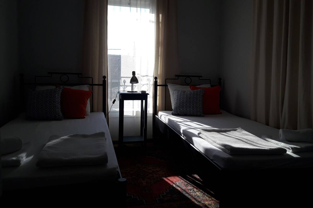 Standard Twin Room, City View