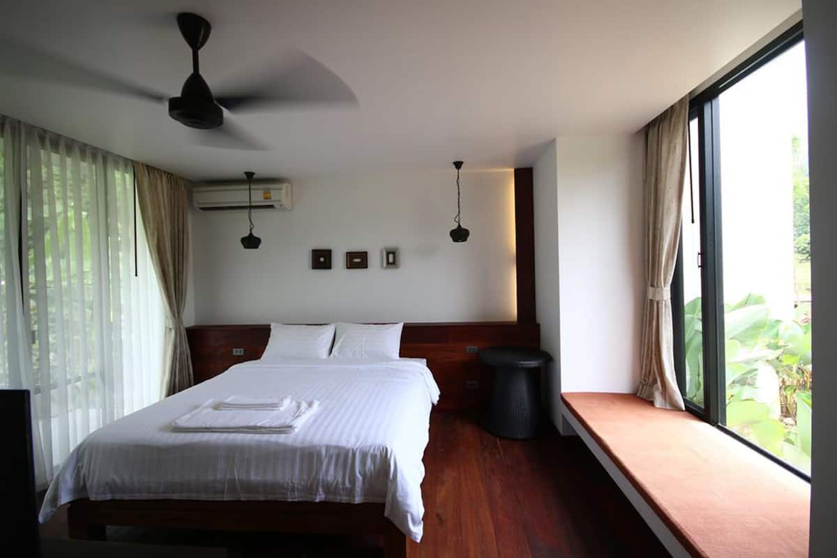Village | Rollaway beds, free WiFi
